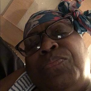 Meet your Posher, Glenda